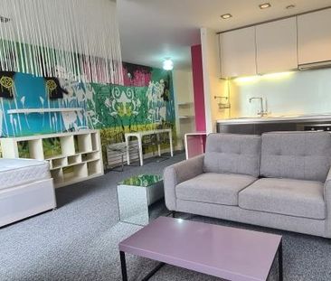 Studio to rent - Photo 6