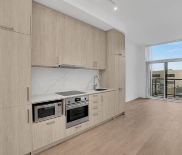 For Lease - 60 Honeycrisp Crescent Unit# 217, Vaughan, Ontario - Photo 4