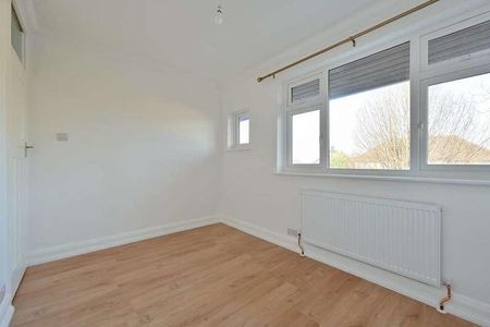 Courtlands Drive Wd, Watford, WD17 - Photo 4