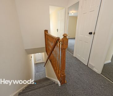 3 bed town house to rent in Rothesay Avenue, Newcastle under Lyme - Photo 3