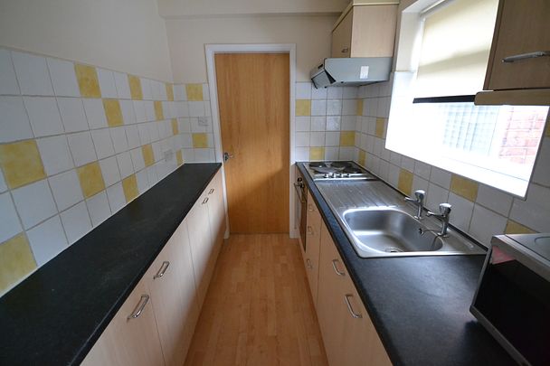3-Bed House – Queens Road East, Beeston - Photo 1