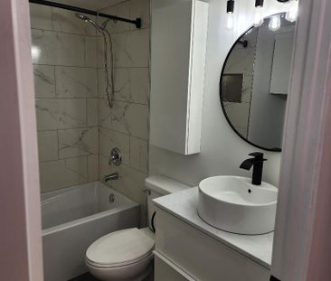 4 1/2 entièrement rénové - Cession bail 15 novembre - Photo 4