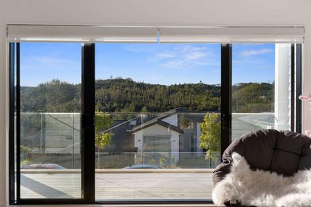 Modern Family Living with Bush Views - Prime ... - Photo 3