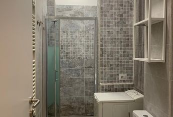 Студия возле метро Истриа