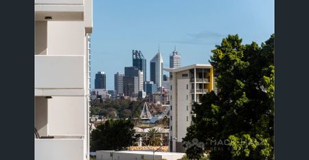 FURNISHED 2X2 IN RESORT STYLE LIVING - Photo 3