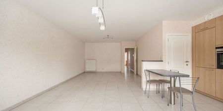 Appartement te huur in Wilrijk voor € 1.200 met 2 slaapkamers - Foto 3