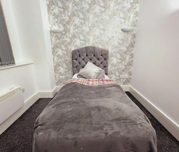 2 bedroom property to rent - Photo 4