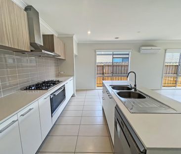 7 Garganey Road, Armstrong Creek, Vic 3217 - Photo 5