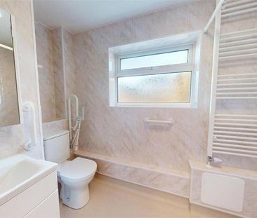 2 bedroom detached bungalow to rent - Photo 6