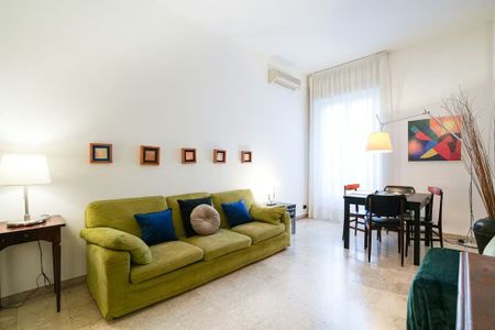 Via dei Pellegrini, Milan, Lombardy 20122 - Photo 3