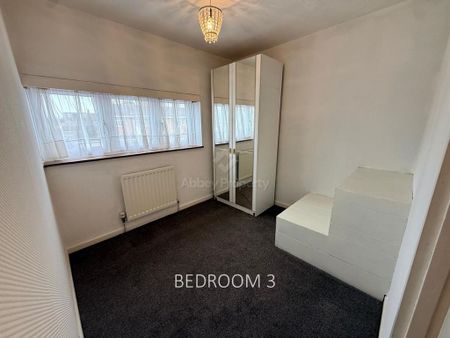 3 bedroom terraced house to rent - Photo 4