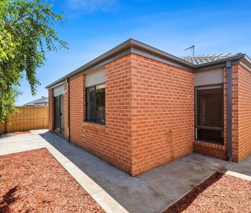 Court Location & Ready For You To Move in Now! - Photo 1