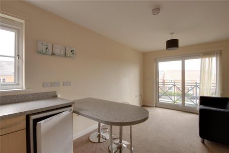 1 bedroom flat to rent - Photo 2