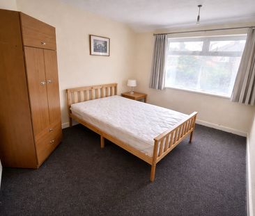 Room in a Shared House, Farcroft Road, B21 - Photo 2