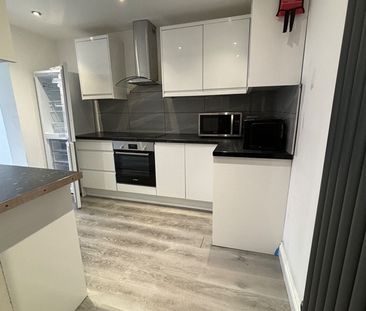 Room in a Shared House, Filton Avenue, BS34 - Photo 2