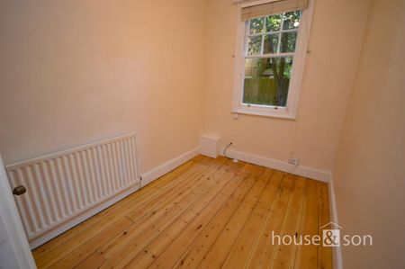 Talbot Avenue Bournemouth, BH3, Dorset - Photo 4