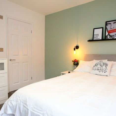 6 Bed All Ensuite Professional HMO - Photo 1