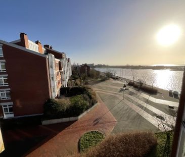 Wohnen direkt am Wasser! 2-ZKB-Balkonwohnung mit Einbauküche direkt... - Photo 6