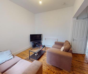 5 bedroom terraced house to rent - Photo 2