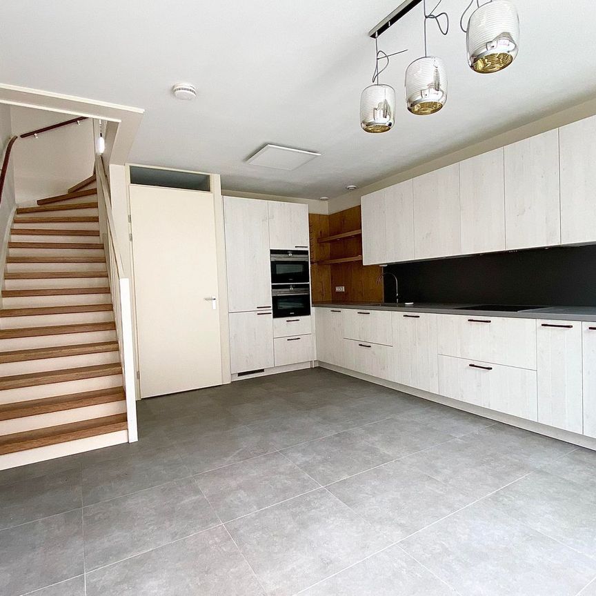 Huis te huur: Buys Ballotstraat 26 1221 ND Hilversum - Foto 1