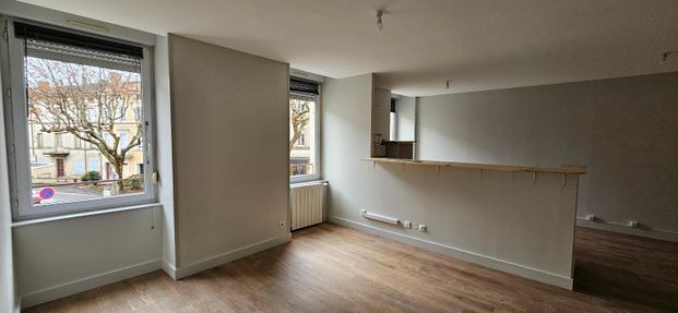 Location Appartement 4 pièces 73m² PRIVAS 07000 - Photo 1