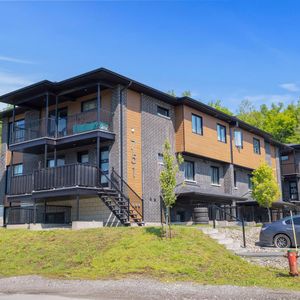 751-1 - 751 Boulevard Saint-René Est, Gatineau - Photo 3