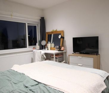 7 bedroom detached house to rent - Photo 2