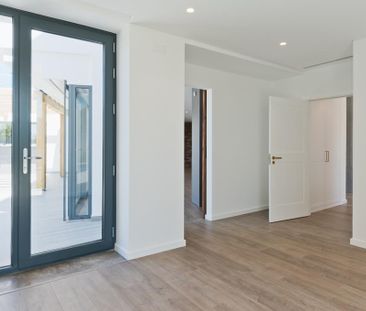 5 Bedroom House with swimming pool, Carnaxide, Oeiras - Photo 1