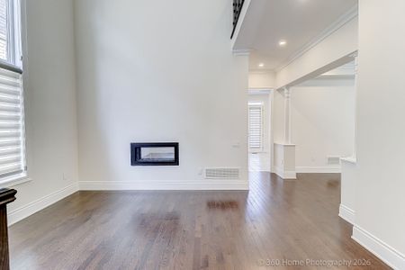 For Lease - 9 Greywacke Street, Richmond Hill, Ontario - Photo 2