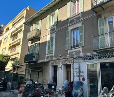 Location Appartement 2 pièces 45m² NICE 06100 - Photo 3