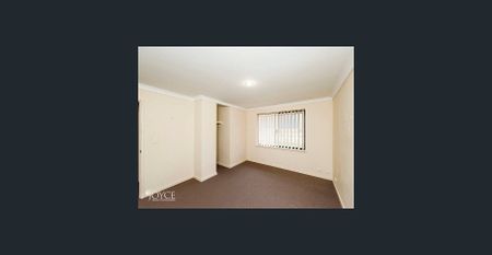 Spacious Family Home! - Photo 4