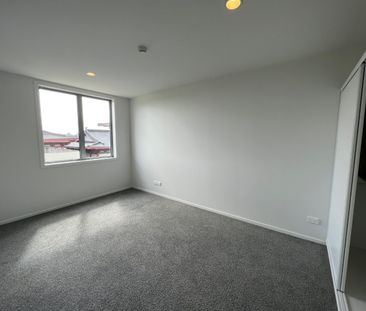 Unit 2B, 63 Kestev Drive, Flat Bush, Auckland - Photo 4