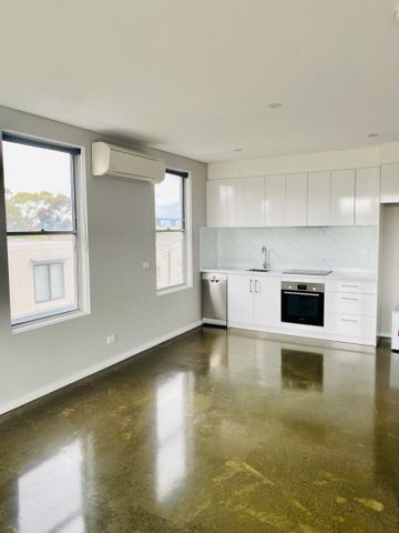 Amazing location - Photo 3