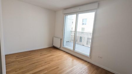 location Appartement F4 DE 107.79m² À CLICHY - Photo 2