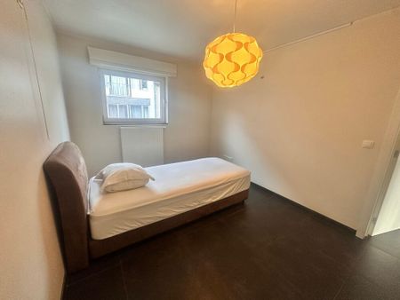 Gezellig 2 slaapkamer appartement in hartje Roeselare! - Photo 3