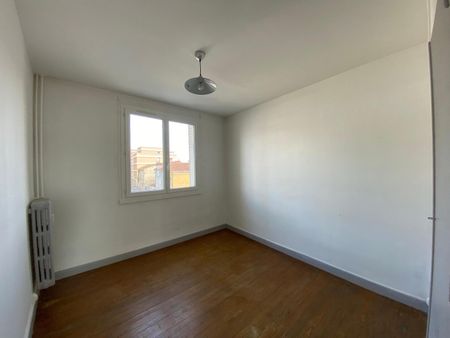 Location Appartement 3 pièces 52m² VALENCE 26000 - Photo 3