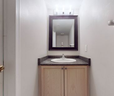 For Lease - 4975 Southampton Drive Unit# 148, Mississauga, Ontario - Photo 4