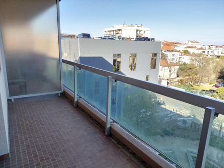 Location Appartement 2 pièces 43m² LYON 3ème - Photo 5