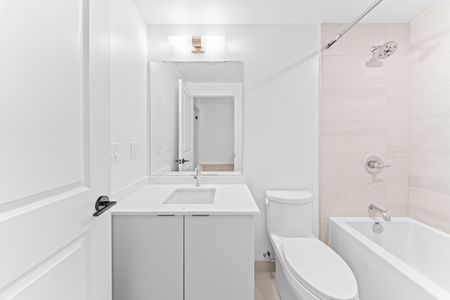 For Lease - 2075 Lakeshore Road Unit# 214, Burlington, Ontario - Photo 3