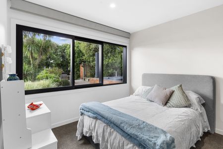 Stunning Executive Home with Harbour Views in Bush Clad Setting - Photo 5