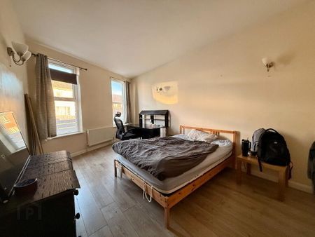 69.2 Holywood Road, Belfast, BT4 3BA - Photo 2