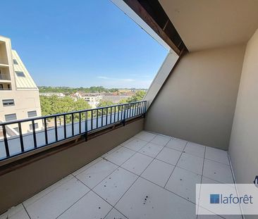 Apartment - Photo 2