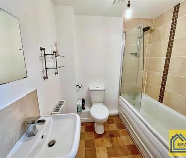 Apt 39 Titanic Walk, 9 Ballymacarrett Road, Belfast, BT4 1BT - Photo 5