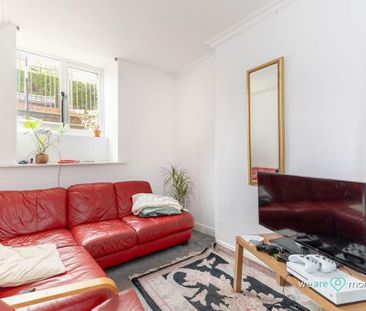 5 bedroom terraced house to rent - Photo 4