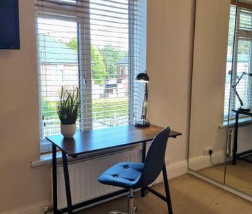 2 bedroom private hall to rent - Photo 4