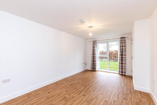 4 bedroom detached house to rent - Photo 1