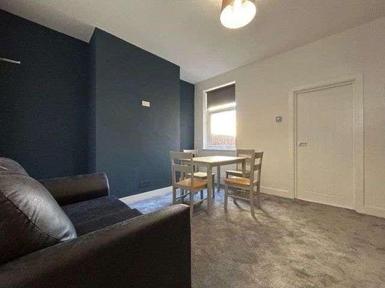 West End Avenue, DN5 - Photo 1