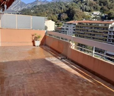 STUDIO CAREI EN DERNIER ET. TERRASSE 24 M2 - Photo 1