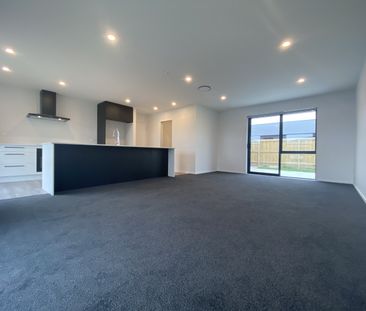17 Witte Street, Ravenswood, Woodend - Photo 1
