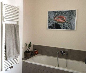 CORDULA IMMOBILIEN elegante 3 Raumwohnung mit grossem Balkon und Ga... - Foto 1